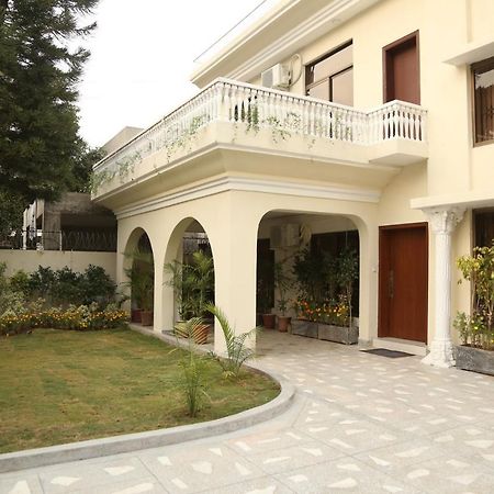 Royal Grace Guest House Islamabad Bagian luar foto